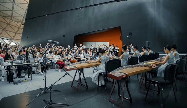 安享悠闲午后——“悠扬筝乐”古筝音乐会在广州大剧院成功举行